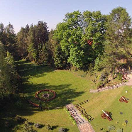 Zajazd Zlota Iglica Pogrzebien Buitenkant foto